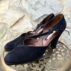 Gucci Vintage Black Suede Elegant Heels